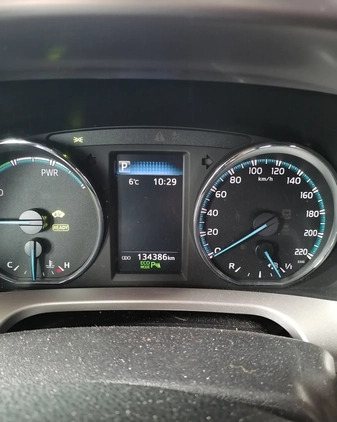 Toyota RAV4 cena 97000 przebieg: 135000, rok produkcji 2017 z Dukla małe 106